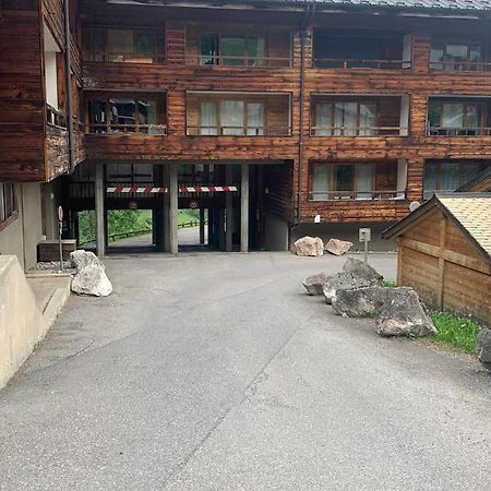 Appartement Avec Acces Piscine- Station- 4 Personnes Saint-Jean-dʼAulps Exteriör bild